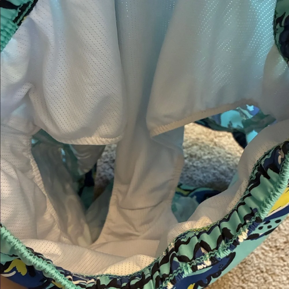 🦖 Hanna Andersson Dino-Mite Swim Trunks - size 8